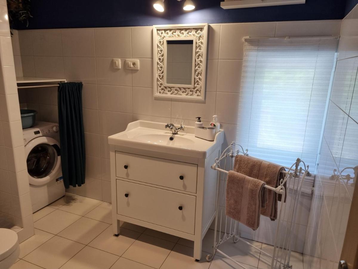 Apartment Ml Opatija Кастав Екстериор снимка